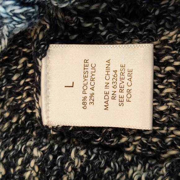 NWOT Westport Women's Blue and White Knit Sweater with Cutout Bottom and Sleeves - Picture 5 of 5